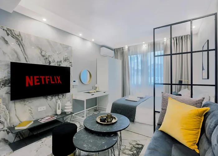 Apartment In The Heart Of The City 2