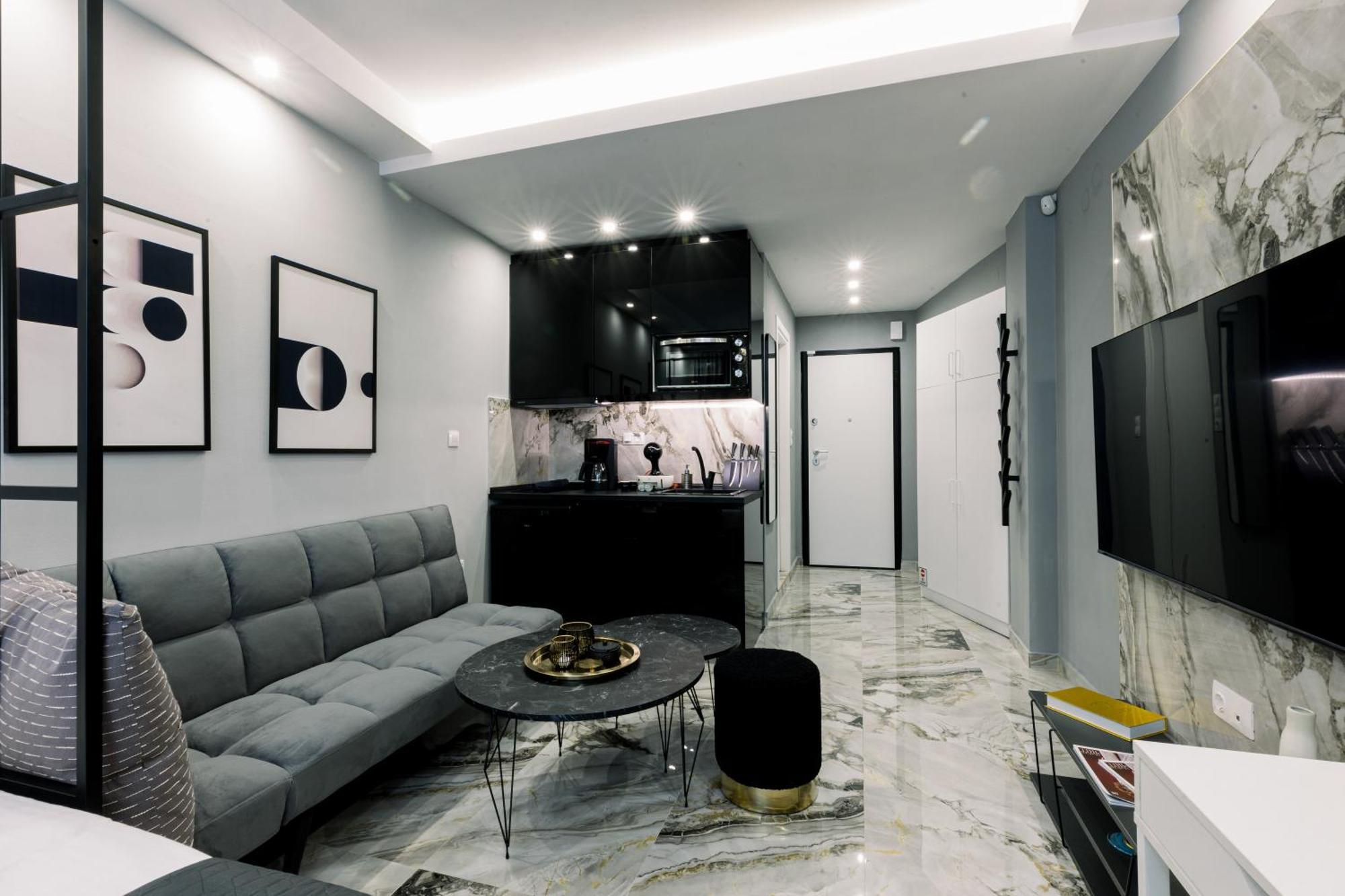 In The Heart Of The 2 Apartment Thessaloniki