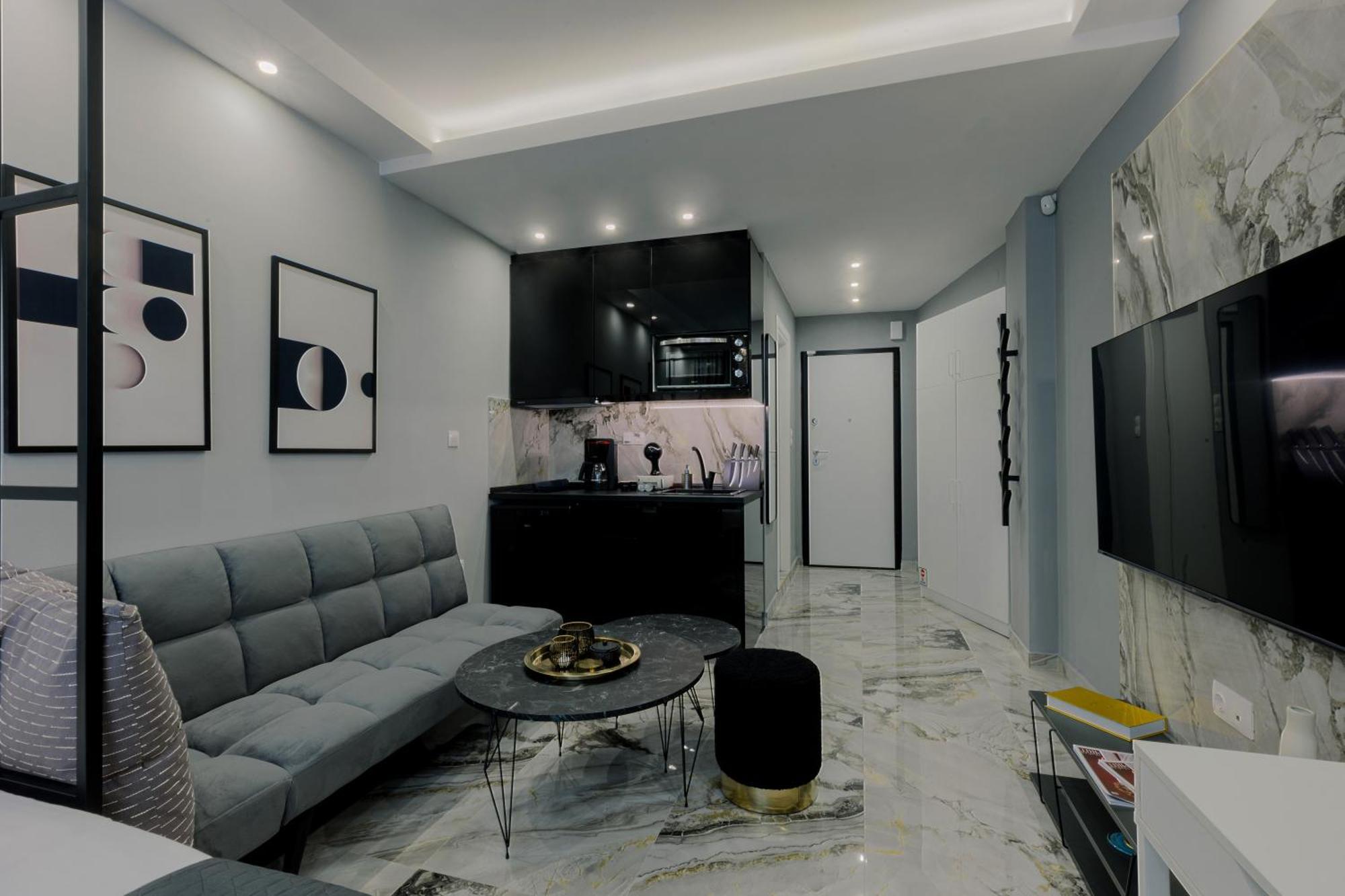 In The Heart Of The 2 Apartment Thessaloniki
